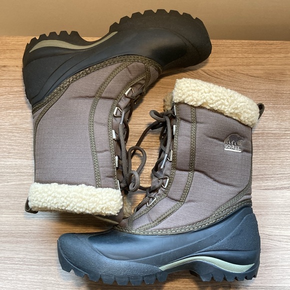 Sorel Cumberland thinsulate insulation winter boots 7,5 - Picture 4 of 15